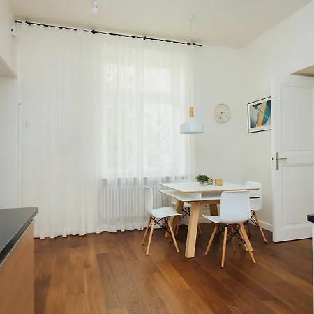 Shortstaypoland Filtrowa